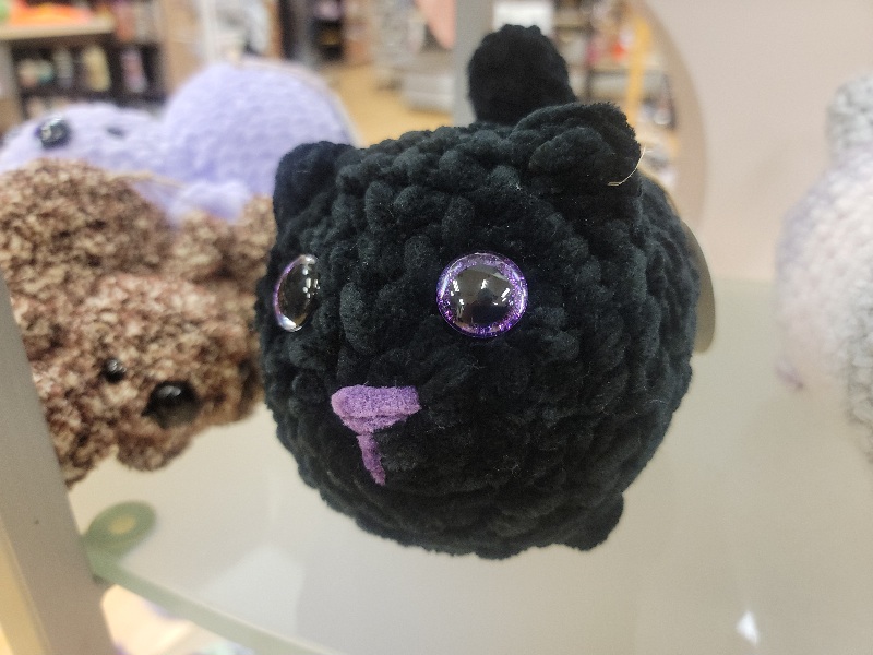 Cute Purple Eyes Crochet Black Cat